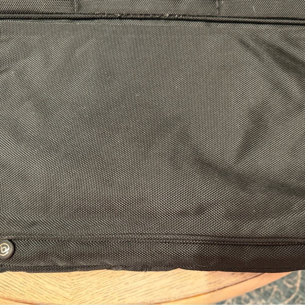 BOOQ Black and Red Laptop and Messenger Bag - Picture 6 of 8